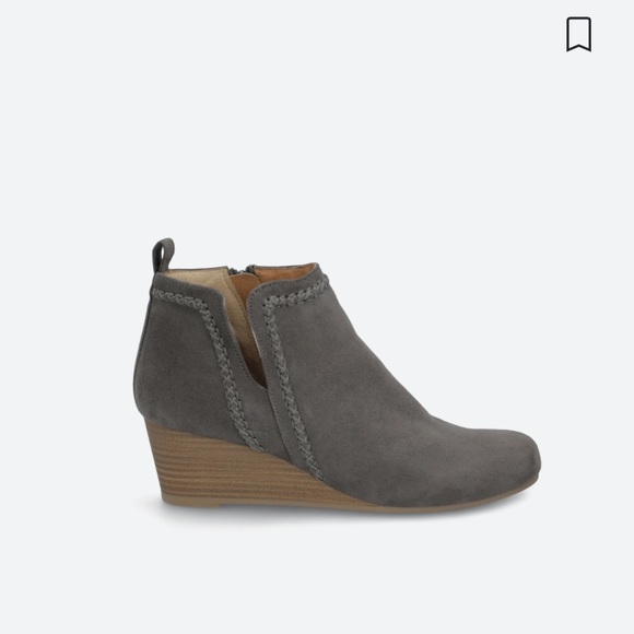 NEW! Women's Gray Wedge Booties - Size 10 DV8 Blythe Whipstitch - Picture 3 of 5